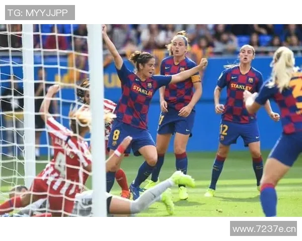 以球队为核心，探索现代足球战术演变与球队管理的深度分析